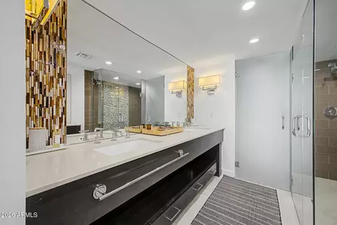 Bath - 4446 E Camelback Rd #104, Phoenix, AZ 85018 photo 1 of 6