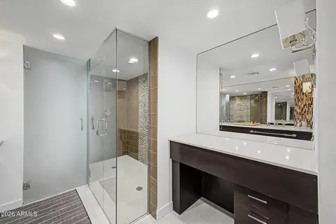 Bath - 4446 E Camelback Rd #104, Phoenix, AZ 85018 photo 2 of 6