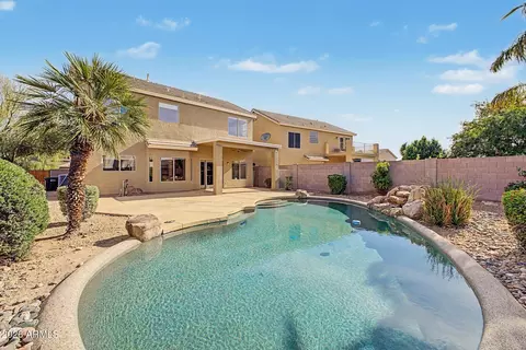 Exterior - 4208 E Tether Trl, Phoenix, AZ 85050 photo 8 of 10