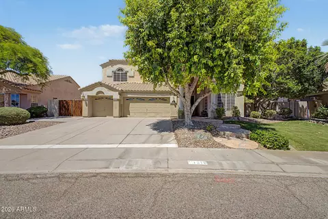 1310 W Amberwood Dr, Phoenix, AZ 85045