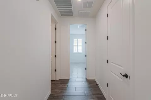 Entry Way - 634 E Buckingham Ave, Gilbert, AZ 85297 photo 6 of 12