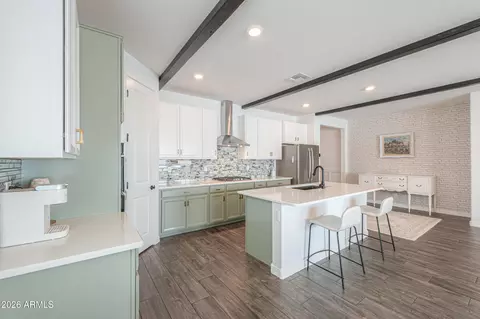 Kitchen - 634 E Buckingham Ave, Gilbert, AZ 85297 photo 2 of 5