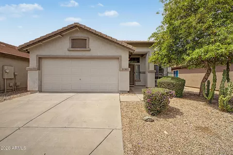 31303 N Claridge Cir, San Tan Valley, AZ 85143