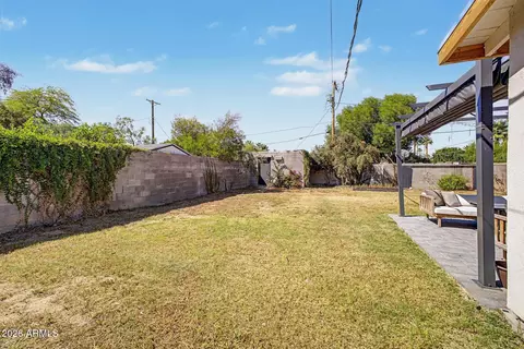 Exterior - 3436 E Glenrosa Ave, Phoenix, AZ 85018 photo 6 of 7