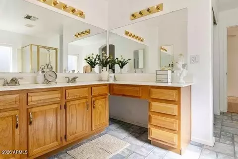 Bath - 2519 Encinas Ave, Gilbert, AZ 85234 photo 3 of 4