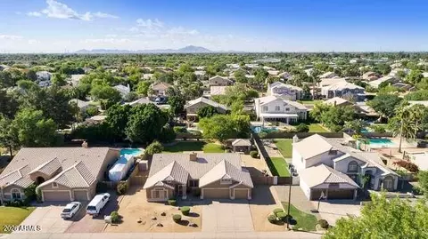 View/Area - 2519 Encinas Ave, Gilbert, AZ 85234 photo 1 of 9
