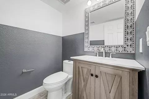 Bath - 2111 E Patrick Ln, Phoenix, AZ 85024 photo 3 of 3