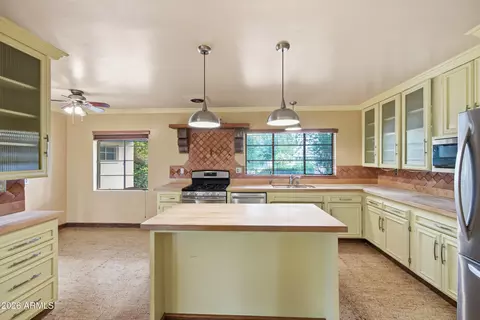 Kitchen - 1808 W Avalon Dr, Phoenix, AZ 85015 photo 2 of 6
