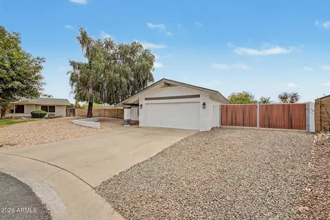 356 S Moreno Cir, Litchfield Park, AZ 85340