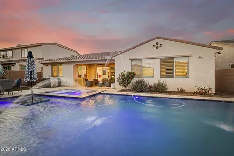 Exterior - 3641 E Narrowleaf Dr, Gilbert, AZ 85298 photo 3 of 22