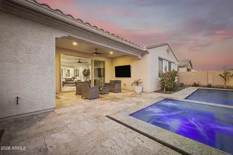 Exterior - 3641 E Narrowleaf Dr, Gilbert, AZ 85298 photo 7 of 22