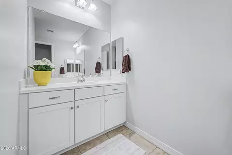 Bath - 3641 E Narrowleaf Dr, Gilbert, AZ 85298 photo 10 of 10