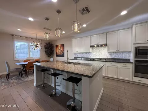 Kitchen - 3641 E Narrowleaf Dr, Gilbert, AZ 85298 photo 6 of 8