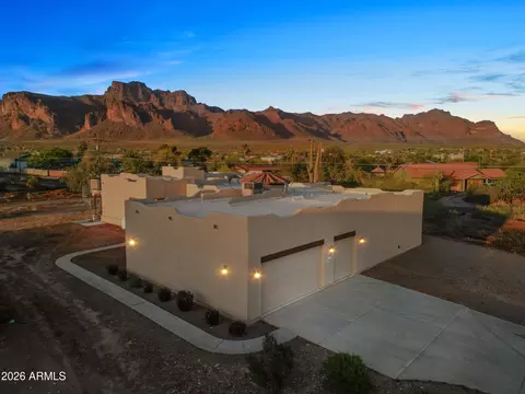 5580 E 10th Ave, Apache Junction, AZ 85119