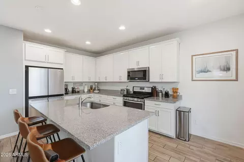 Kitchen - 9908 E Kinetic Dr, Mesa, AZ 85212 photo 5 of 6