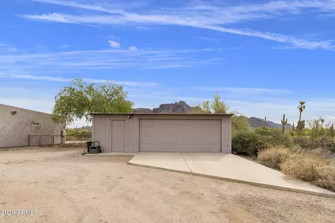 Exterior - 1775 N Mountain View Rd, Apache Junction, AZ 85119 photo 5 of 5