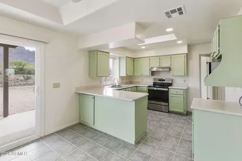 Kitchen - 1775 N Mountain View Rd, Apache Junction, AZ 85119 photo 3 of 5