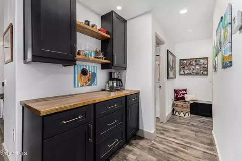 Entry Way - 551 E Sherri Dr, Gilbert, AZ 85296 photo 3 of 4
