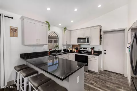 Kitchen - 551 E Sherri Dr, Gilbert, AZ 85296 photo 1 of 3