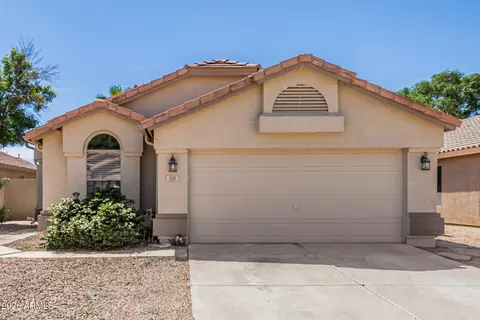 Exterior - 551 E Sherri Dr, Gilbert, AZ 85296 photo 2 of 10