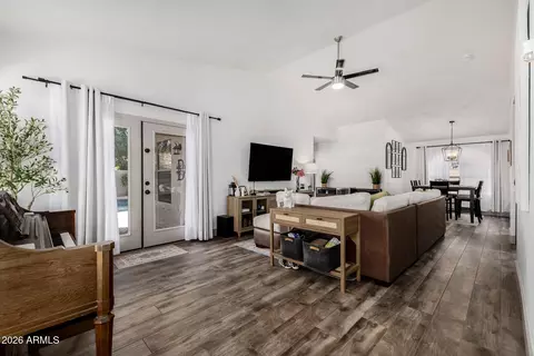 Entry Way - 551 E Sherri Dr, Gilbert, AZ 85296 photo 1 of 4