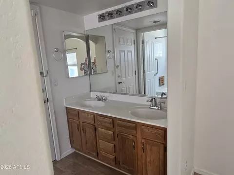 Bath - 18832 N 3rd Ave, Phoenix, AZ 85027 photo 1 of 2