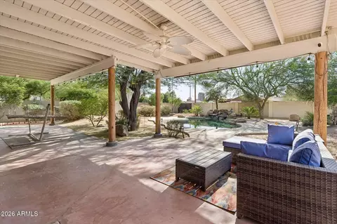 Exterior - 3944 N 14th St, Phoenix, AZ 85014 photo 3 of 12