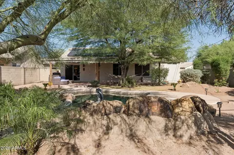 Exterior - 3944 N 14th St, Phoenix, AZ 85014 photo 7 of 12