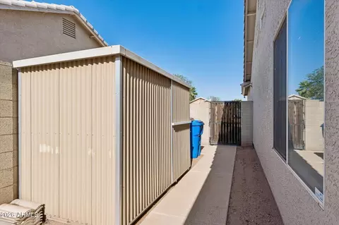 Exterior - 3944 N 14th St, Phoenix, AZ 85014 photo 10 of 12