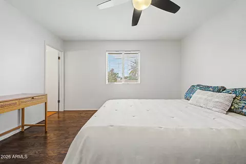 Bedroom - 3910 E Shangri La Rd, Phoenix, AZ 85028 photo 2 of 4