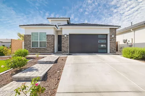 10305 W Deanna Dr, Peoria, AZ 85382