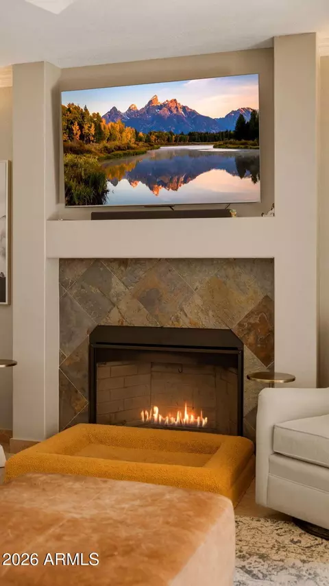 Living - 4405 Estes Way, Phoenix, AZ 85044 photo 4 of 4