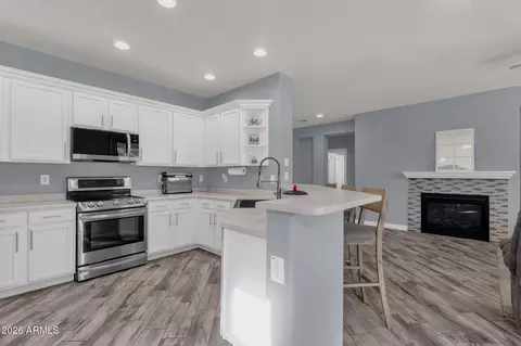 Kitchen - 4708 E Cloudburst Dr, Gilbert, AZ 85297 photo 1 of 4