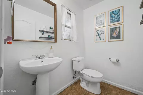 Bath - 2614 E Megan St, Gilbert, AZ 85295 photo 1 of 4