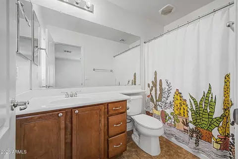 Bath - 2614 E Megan St, Gilbert, AZ 85295 photo 4 of 4