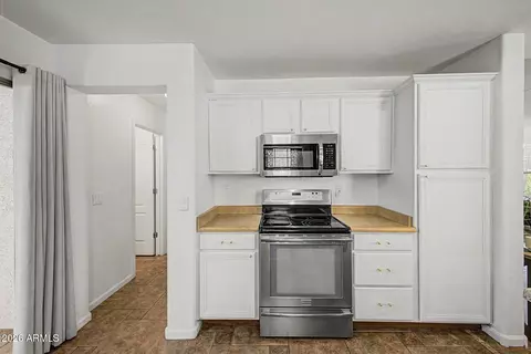 Kitchen - 2614 E Megan St, Gilbert, AZ 85295 photo 4 of 4