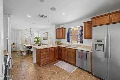 Kitchen - 2614 E Megan St, Gilbert, AZ 85295 photo 3 of 4