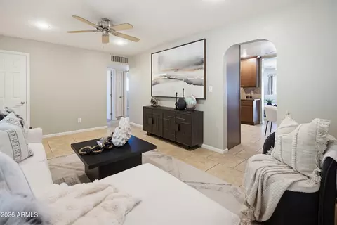 Living - 2314 E Montecito Ave, Phoenix, AZ 85016 photo 2 of 6