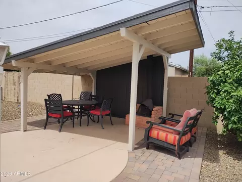 Exterior - 2032 E Cheery Lynn Rd, Phoenix, AZ 85016 photo 7 of 10