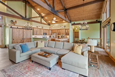 Living - 2601 E Golden Aster Cir, Payson, AZ 85541 photo 5 of 8