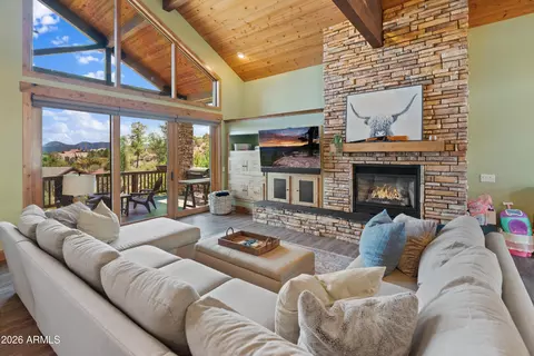 Living - 2601 E Golden Aster Cir, Payson, AZ 85541 photo 8 of 8