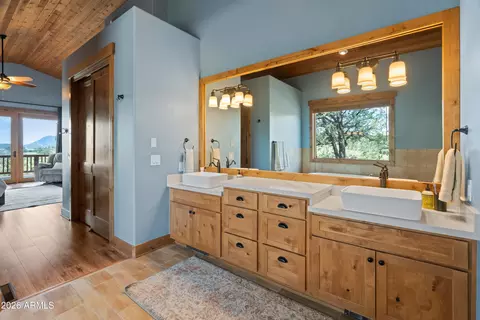 Bath - 2601 E Golden Aster Cir, Payson, AZ 85541 photo 4 of 10