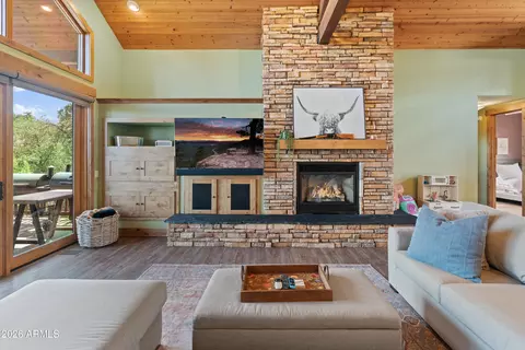 Living - 2601 E Golden Aster Cir, Payson, AZ 85541 photo 1 of 8