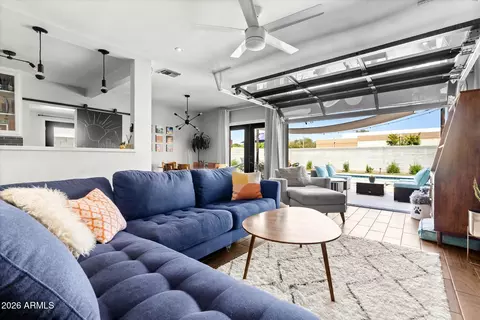 Living - 4021 N 8th Ave, Phoenix, AZ 85013 photo 5 of 5