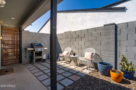 Exterior - 4021 N 8th Ave, Phoenix, AZ 85013 photo 12 of 12