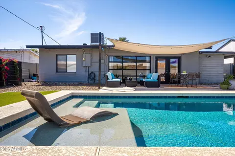 Exterior - 4021 N 8th Ave, Phoenix, AZ 85013 photo 7 of 12
