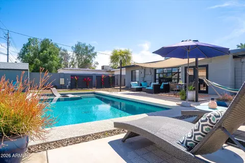 Exterior - 4021 N 8th Ave, Phoenix, AZ 85013 photo 9 of 12