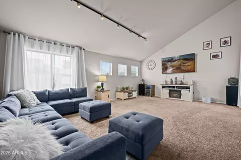 Living - 2011 W Branham Ln, Phoenix, AZ 85041 photo 2 of 4