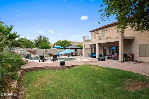 Exterior - 2011 W Branham Ln, Phoenix, AZ 85041 photo 2 of 10