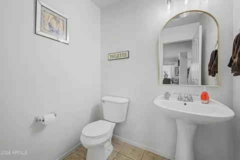 Bath - 1821 E Patrick Ln, Phoenix, AZ 85024 photo 1 of 4